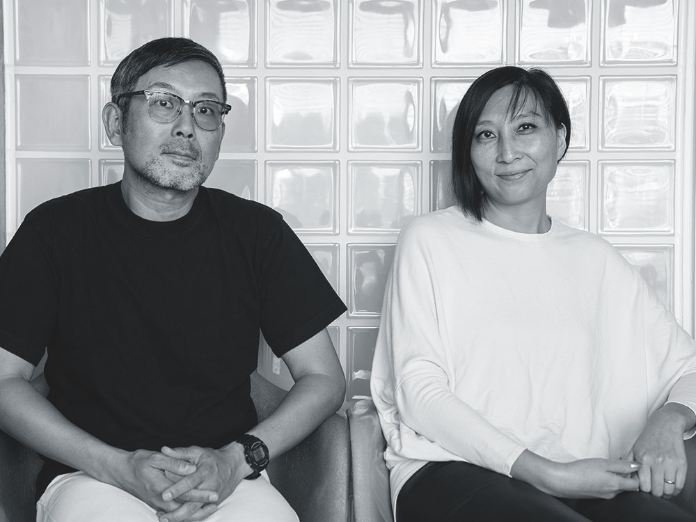 Borderless Creations is a Japan based company founded by wife-and-husband duo, Yu-Ching Chang (Taiwanese) and Yasuhiro Wakai (Japanese).